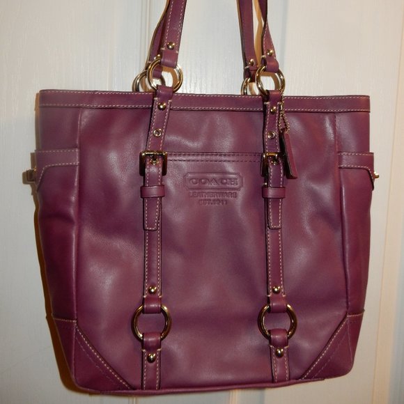 Coach tote - Picture 2 of 11